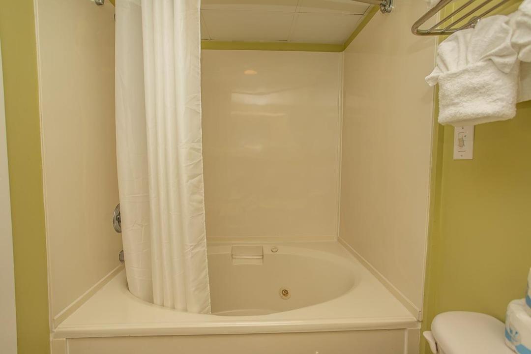 Direct Ocean Front 1 Bedroom 2 Bathrooms Boardwalk Resort Unit 539 Sleeps 8 Myrtle Beach Exterior foto